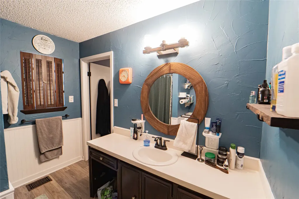 1114 W Dyer Street Breckenridge TX 76424