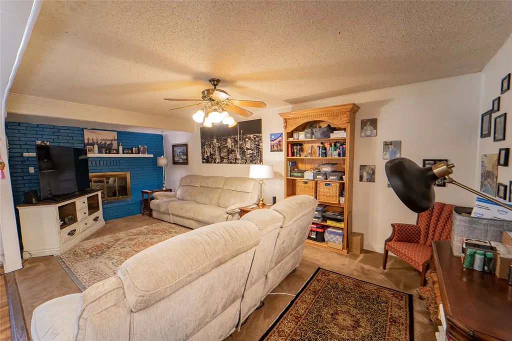 1114 W Dyer Street Breckenridge TX 76424