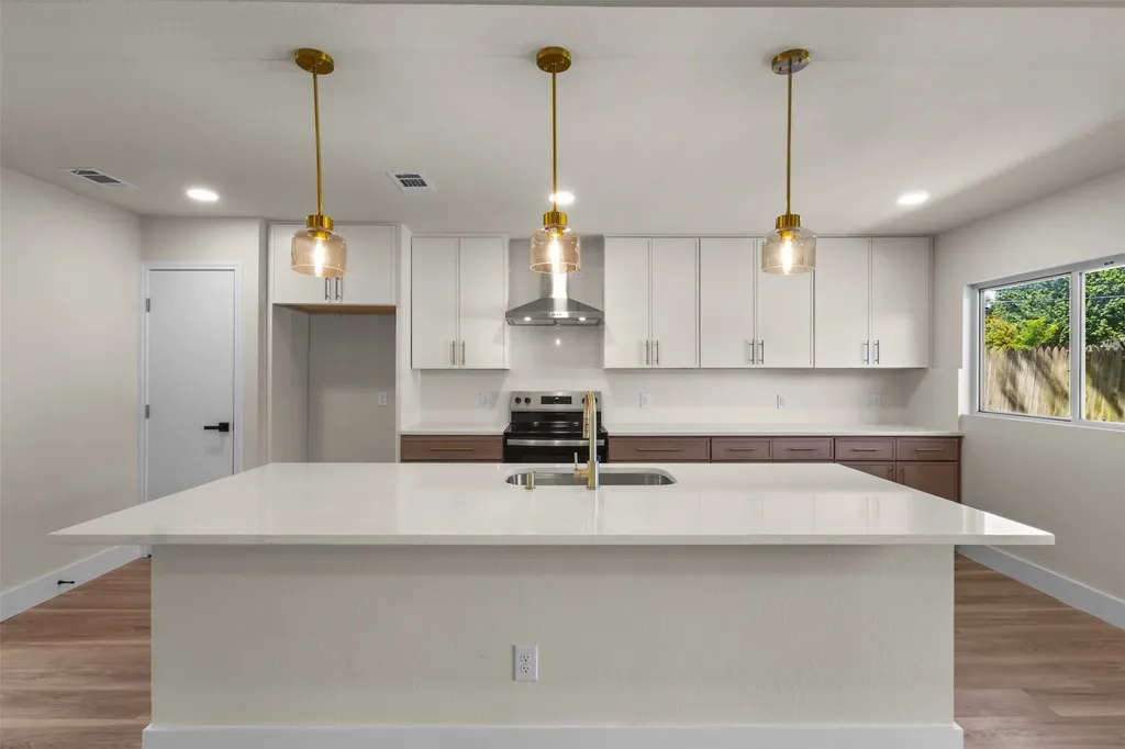 5009 Presidio Garland TX 75043