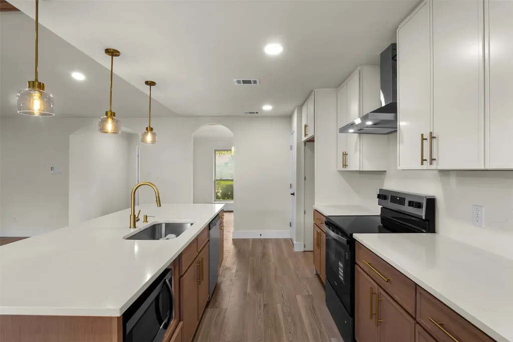 5009 Presidio Garland TX 75043