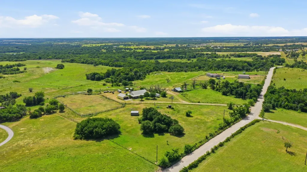 3624 County Road 398 Stephenville TX 76401