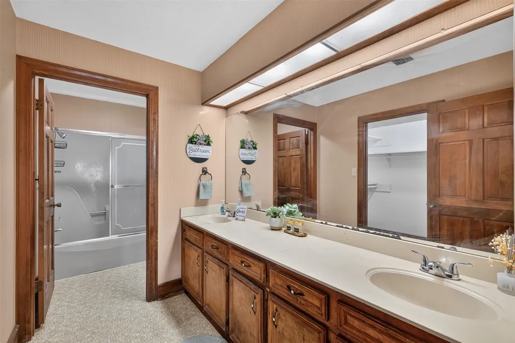 121 Deer Lane Mansfield LA 71052