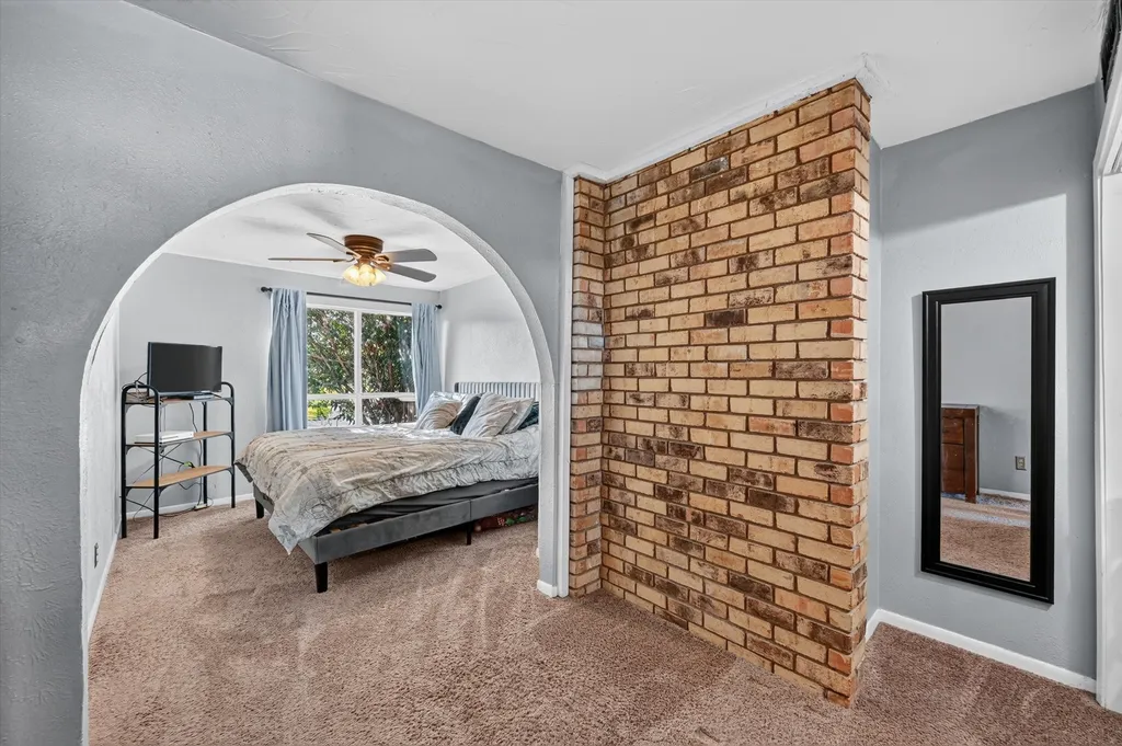 2619 Westgate Drive Arlington TX 76015