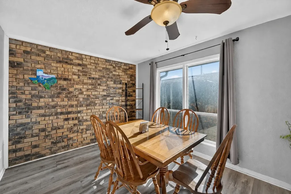 2619 Westgate Drive Arlington TX 76015