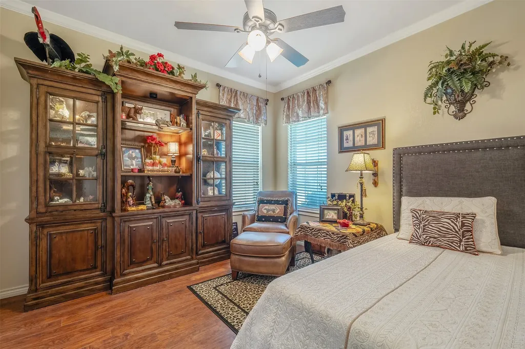 126 E Post Oak Frankston TX 75763