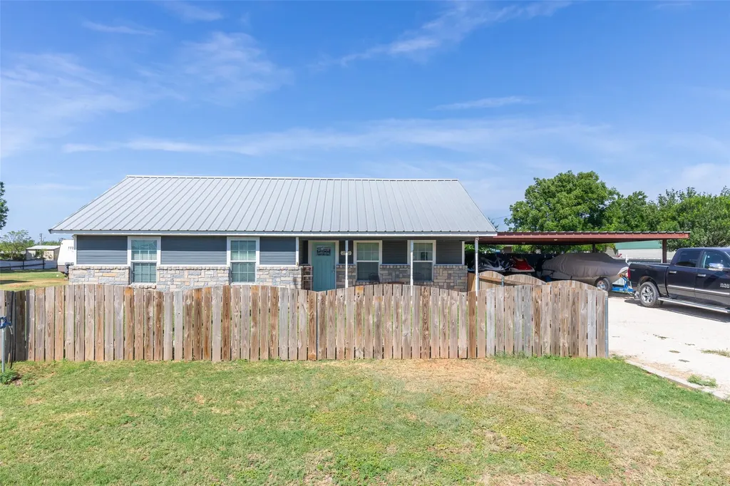 250 5th Street Hawley TX 79525