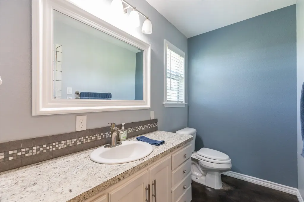250 5th Street Hawley TX 79525