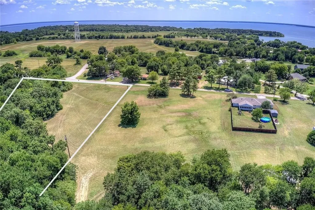 206 Mohawk Trail East Tawakoni TX 75472