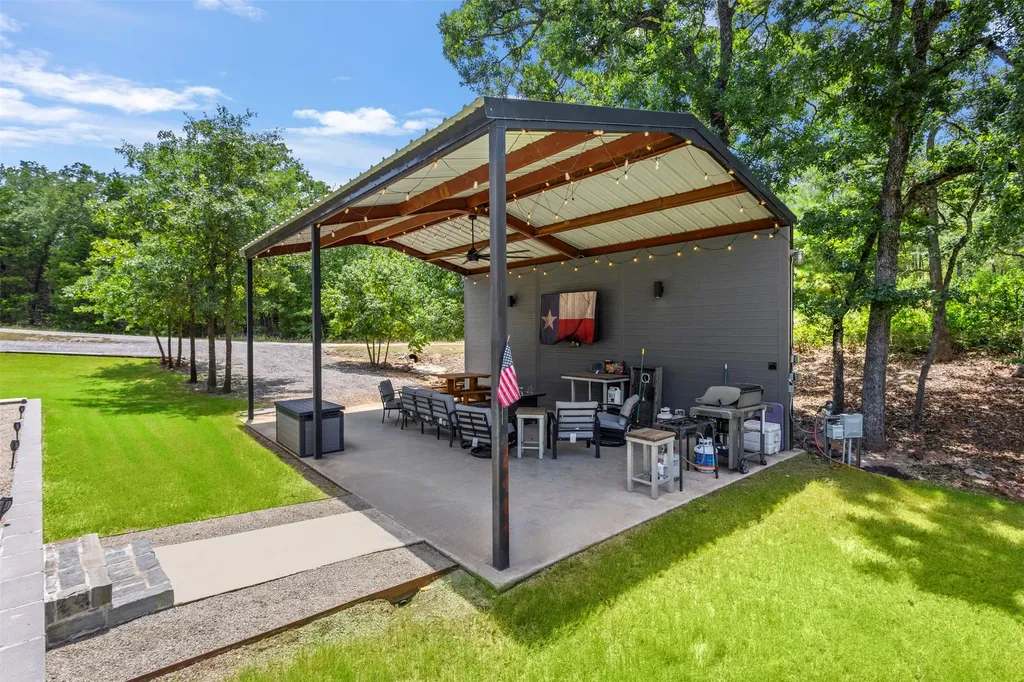 136 Private Road 197 Streetman TX 75859