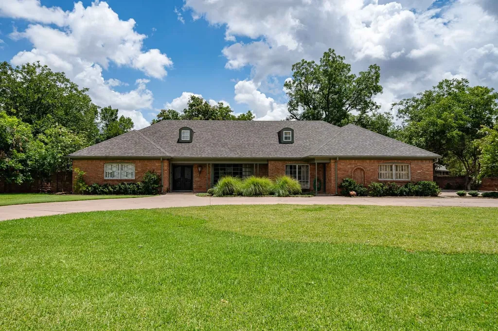 1825 Elmwood Drive Abilene TX 79605