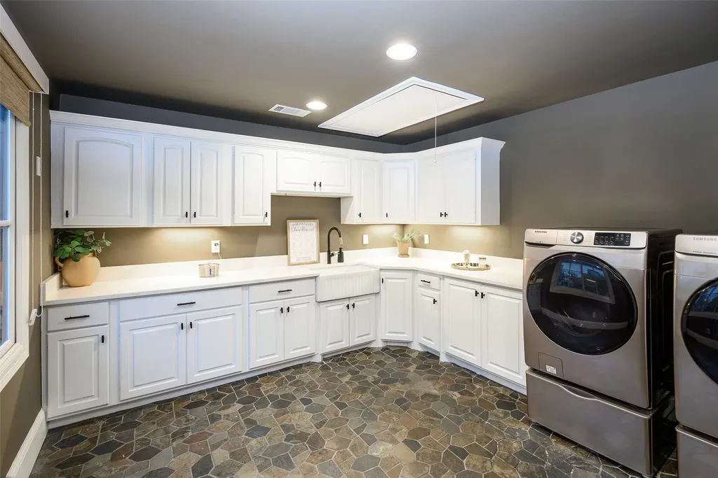 7702 Bryn Mawr Drive Dallas TX 75225