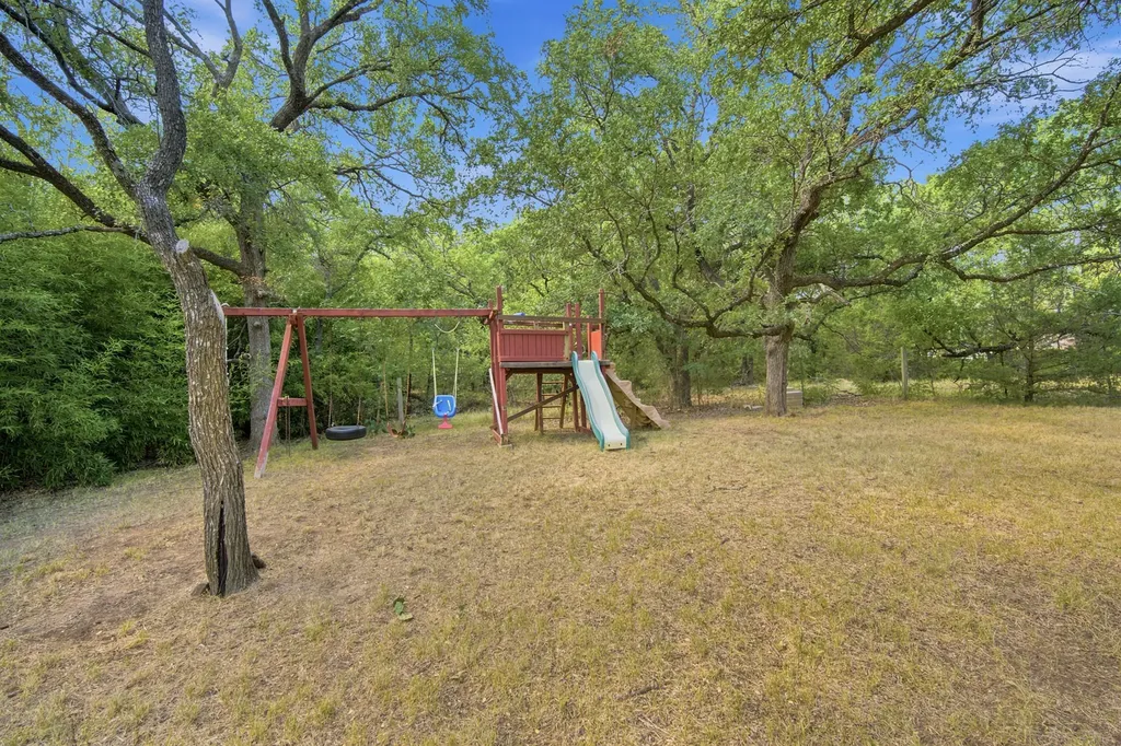 3325 Dove Creek Road Cleburne TX 76031