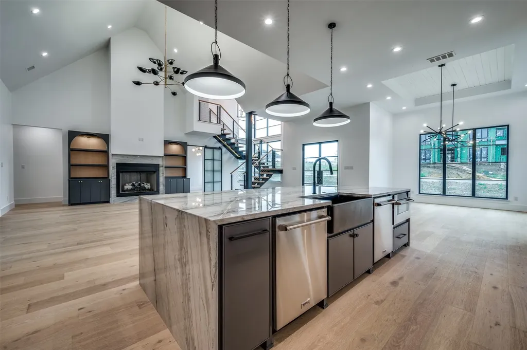1973 Carter Lane Gunter TX 75058