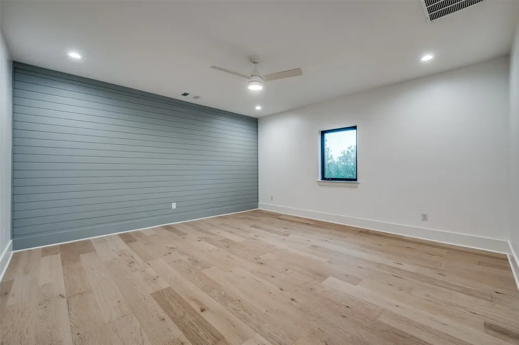 1973 Carter Lane Gunter TX 75058