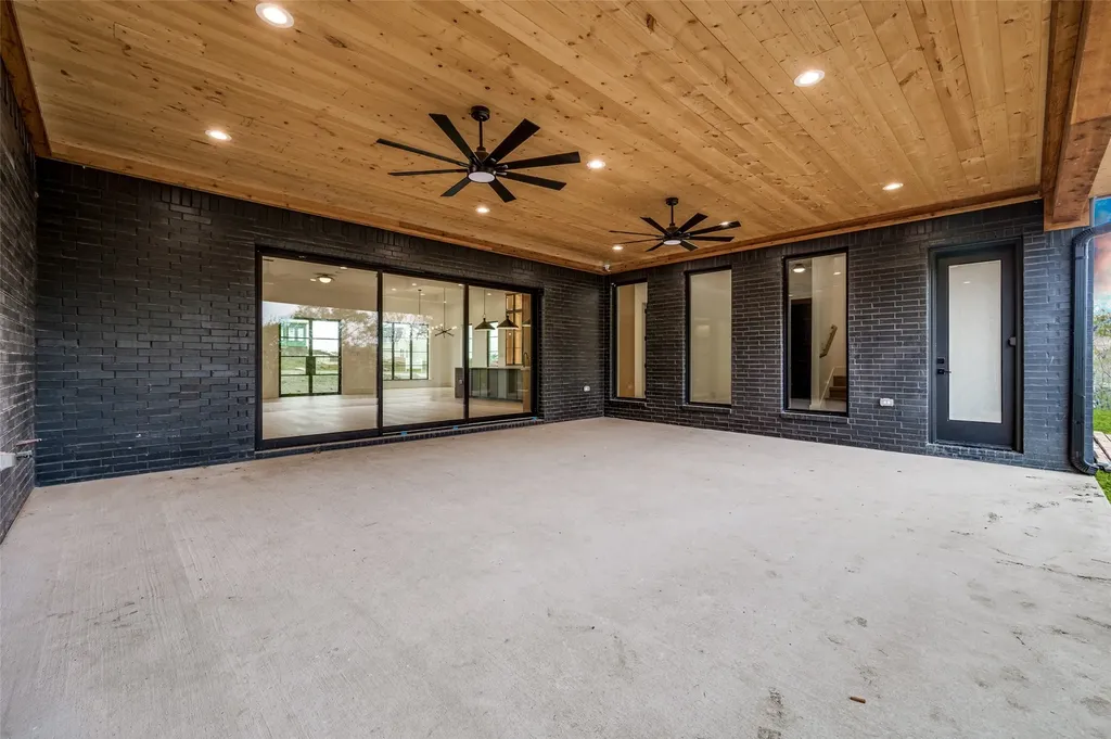 1973 Carter Lane Gunter TX 75058