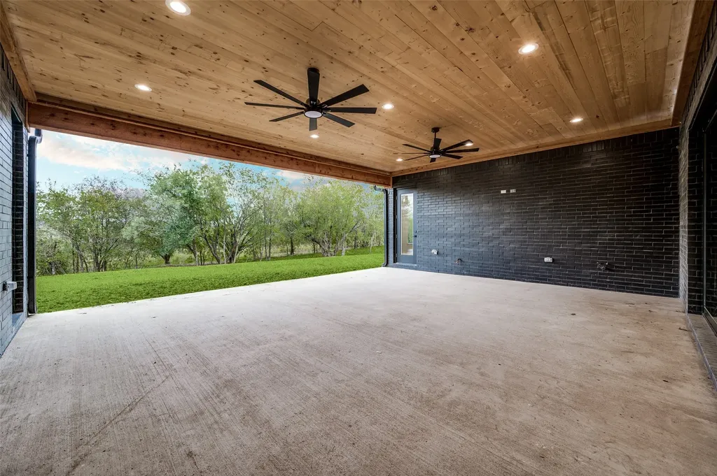 1973 Carter Lane Gunter TX 75058