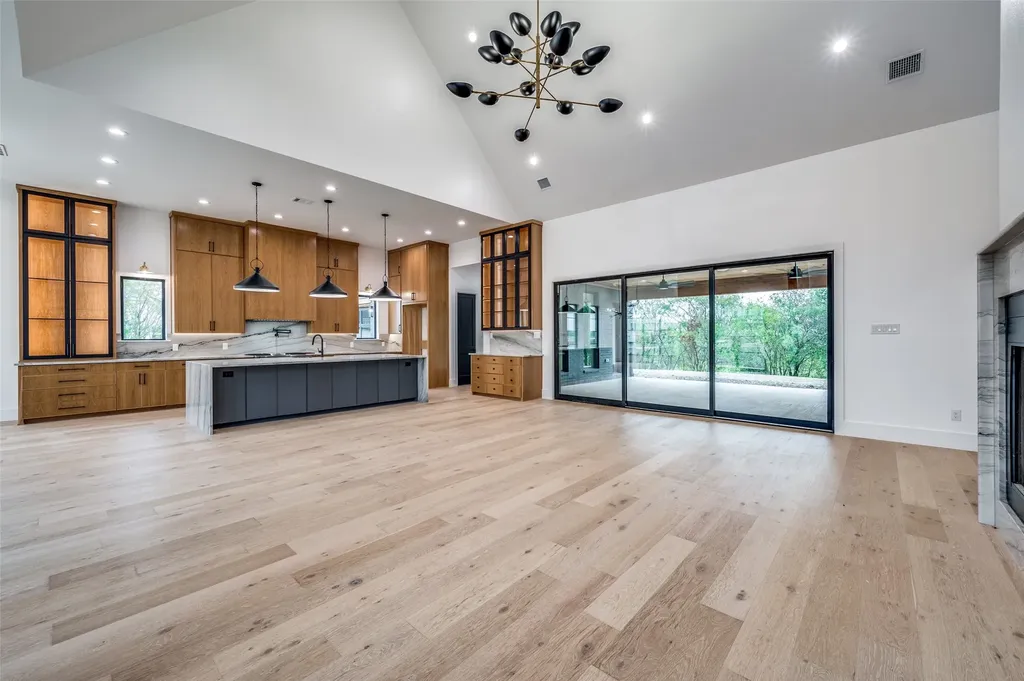1973 Carter Lane Gunter TX 75058