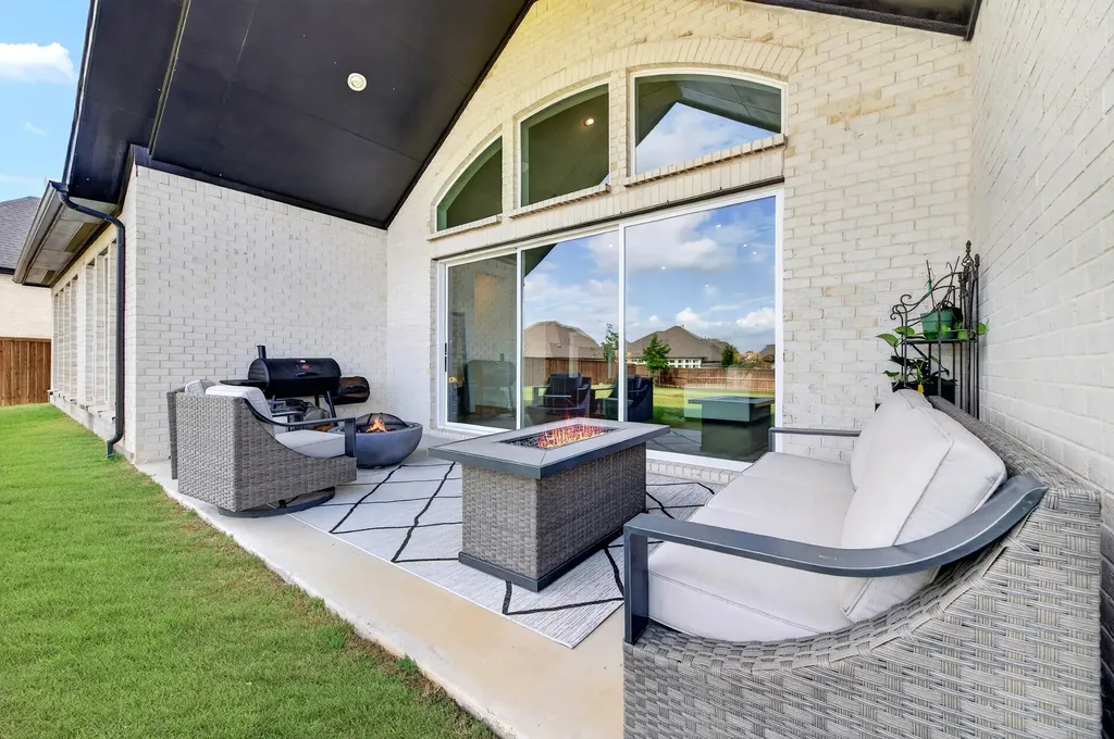 1925 Lotus Court Haslet TX 76052