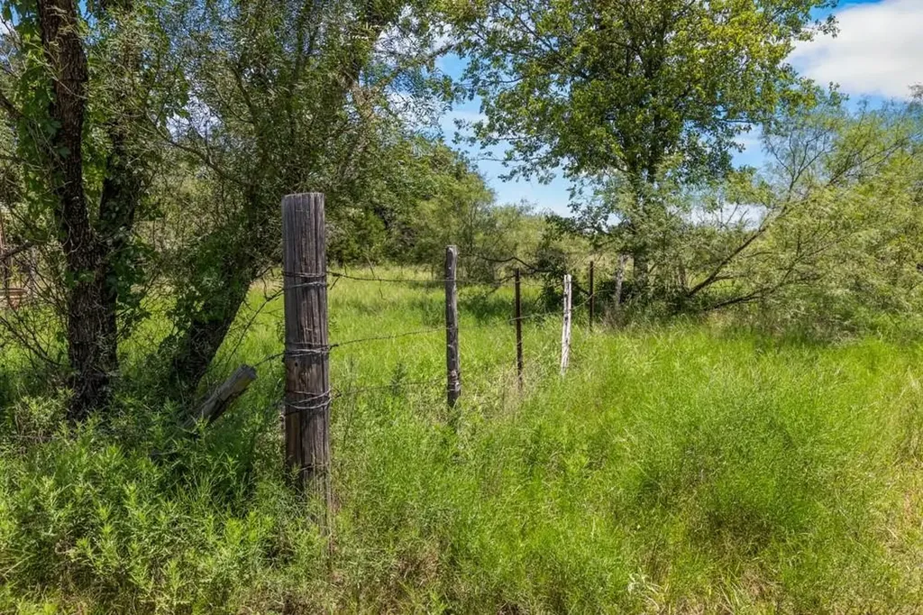 10723 County Road 539 Hico TX 76457