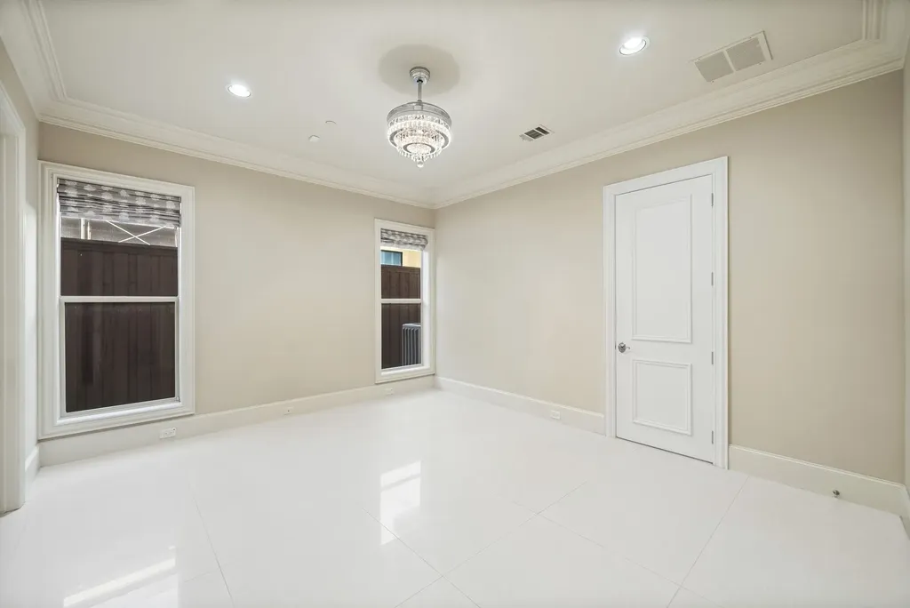 5821 Northaven Road Dallas TX 75230