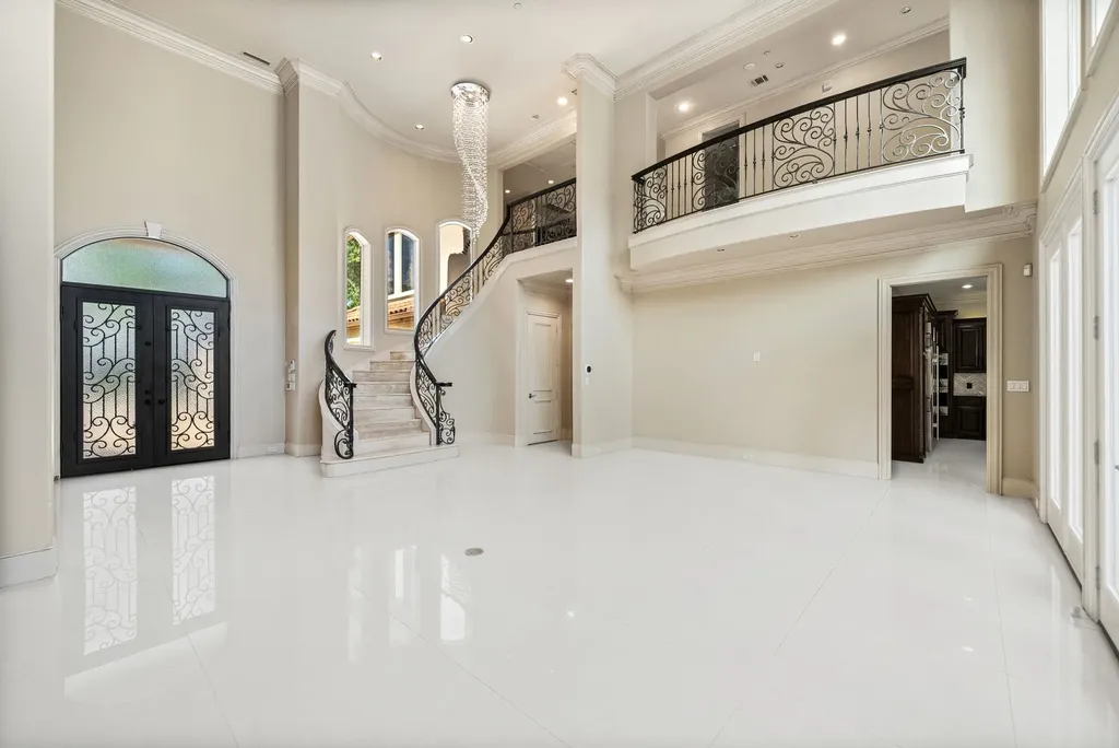 5821 Northaven Road Dallas TX 75230