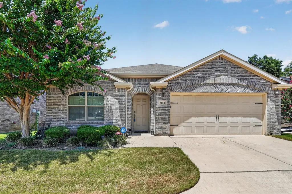 5104 Chatfield Place Arlington TX 76017