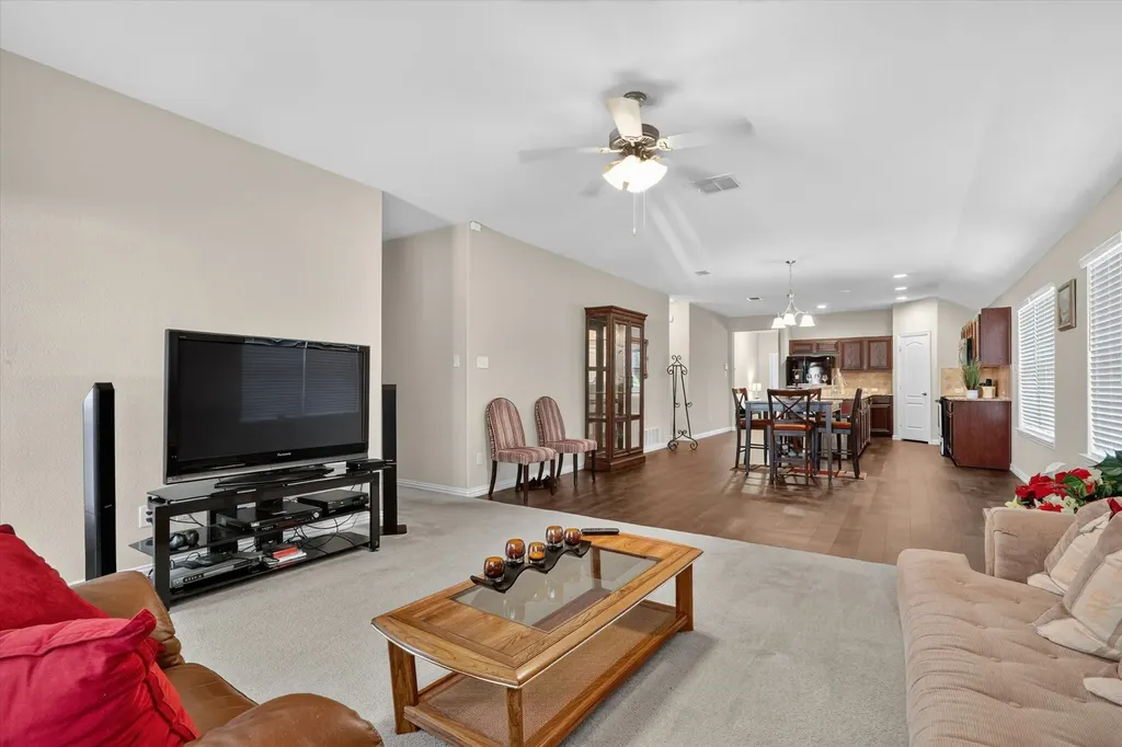 5104 Chatfield Place Arlington TX 76017