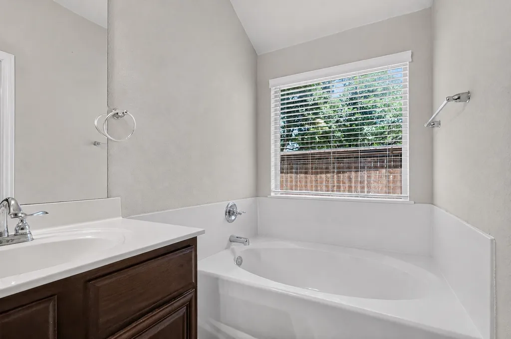 5104 Chatfield Place Arlington TX 76017