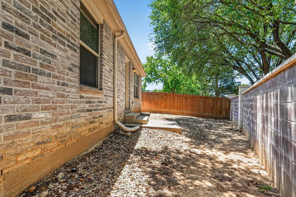 5104 Chatfield Place Arlington TX 76017