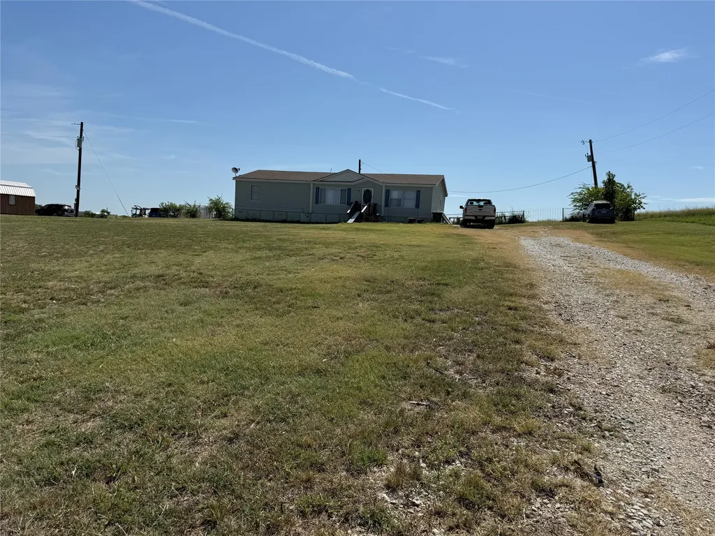 451 Coyote Trail Rhome TX 76078