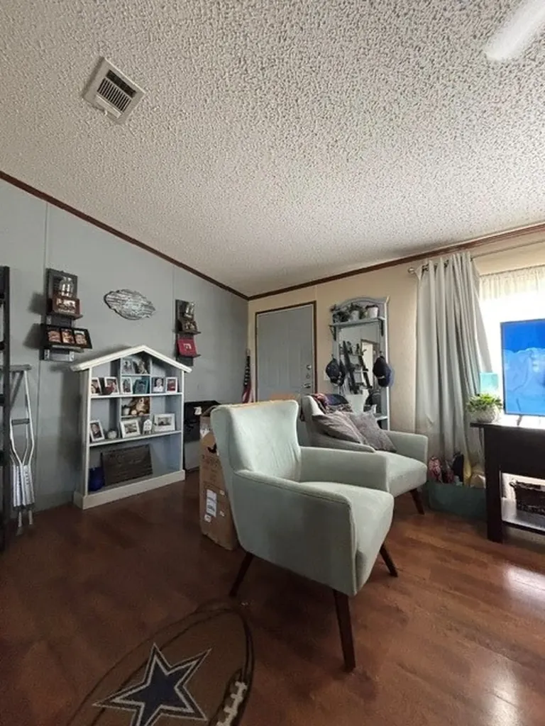 451 Coyote Trail Rhome TX 76078