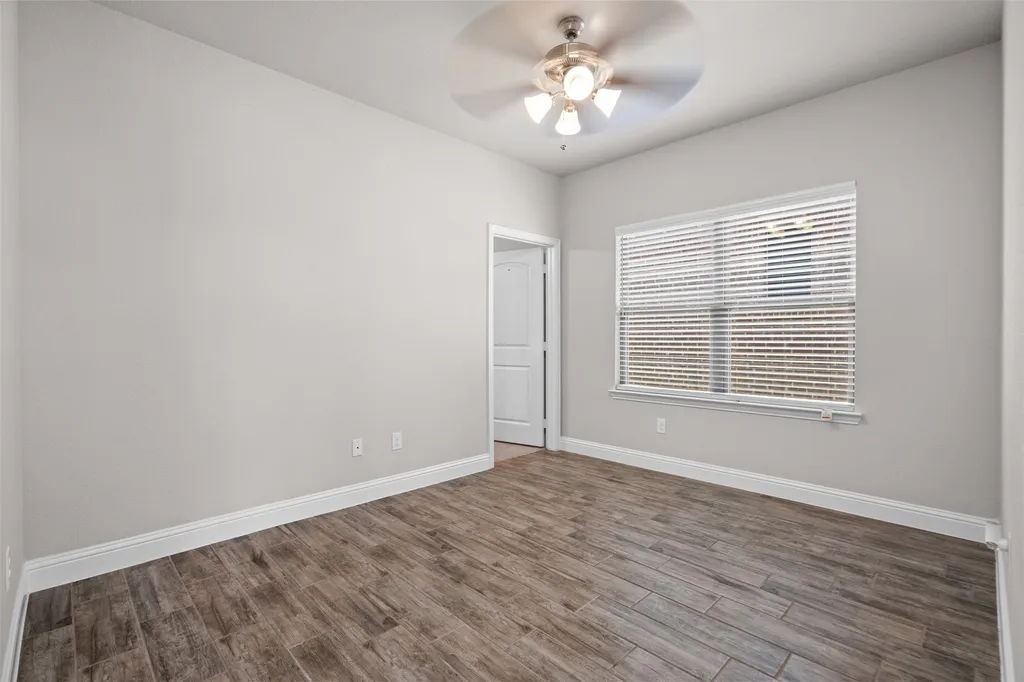 119 Happy Lane Red Oak TX 75154