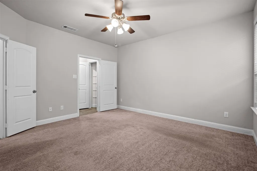 119 Happy Lane Red Oak TX 75154