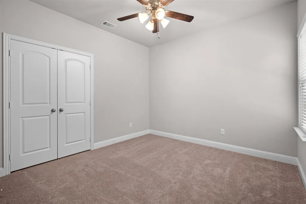 119 Happy Lane Red Oak TX 75154