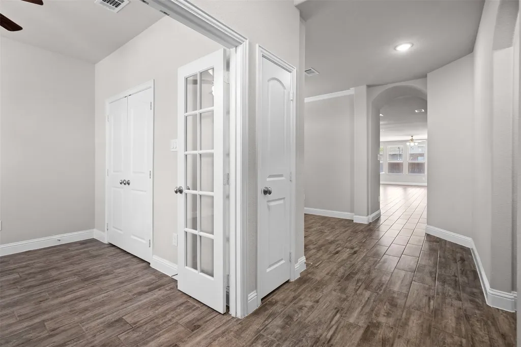 119 Happy Lane Red Oak TX 75154
