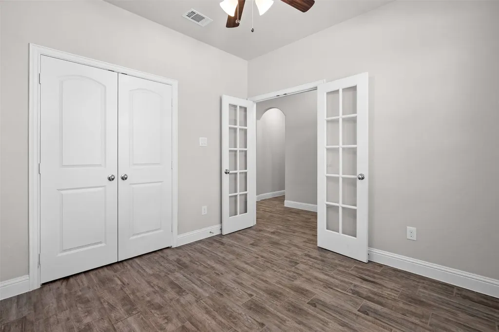 119 Happy Lane Red Oak TX 75154