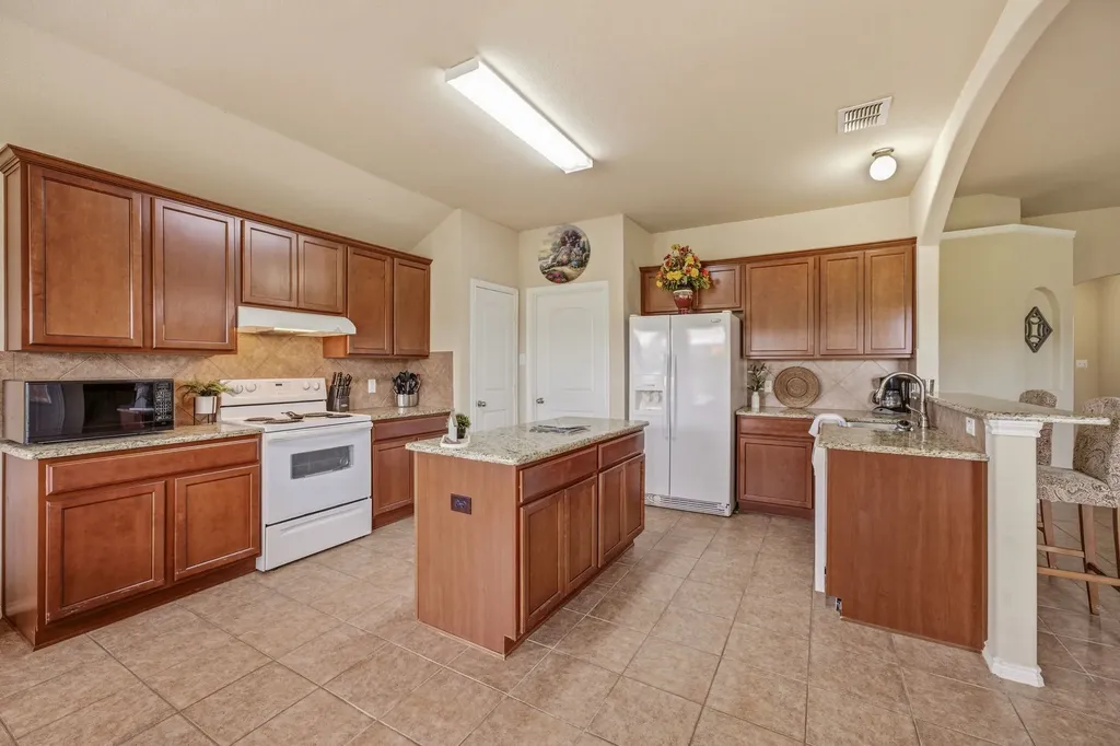 172 County Road 449 De Leon TX 76444