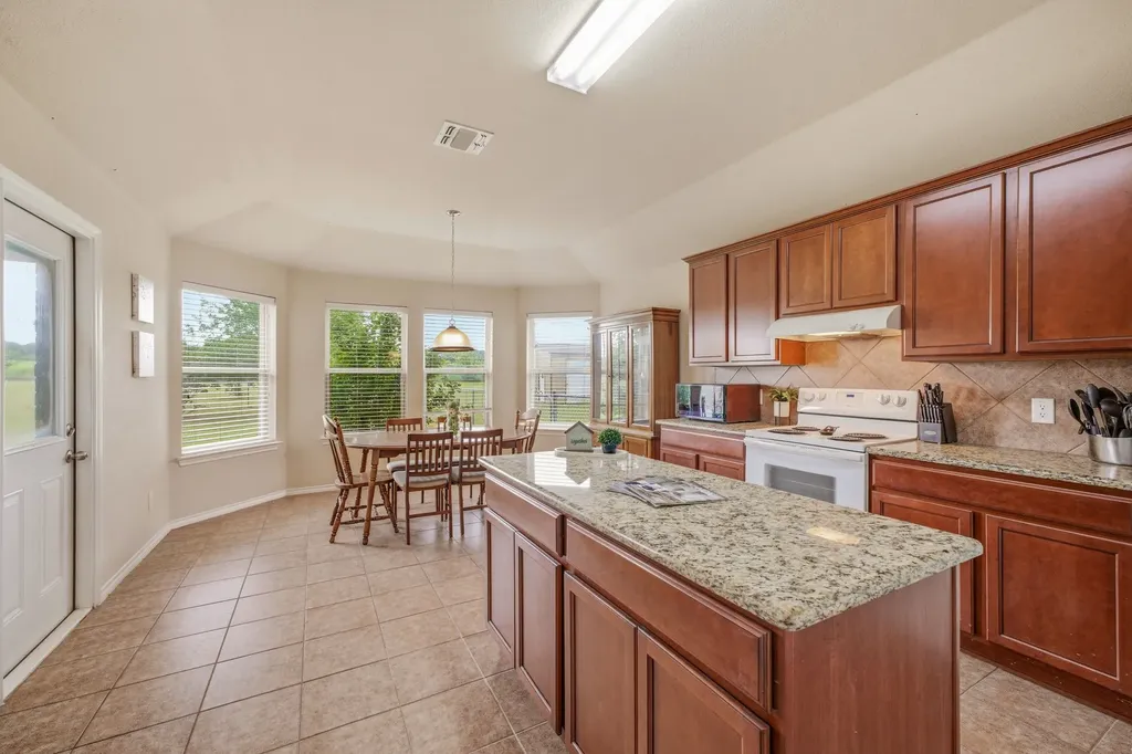 172 County Road 449 De Leon TX 76444