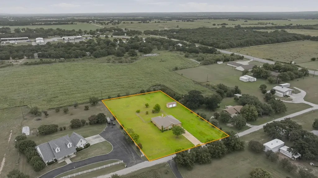 172 County Road 449 De Leon TX 76444