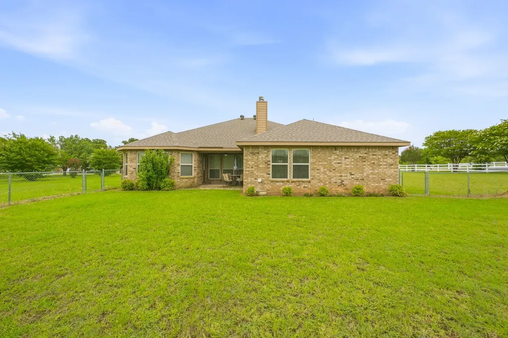 172 County Road 449 De Leon TX 76444