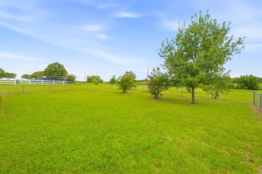 172 County Road 449 De Leon TX 76444