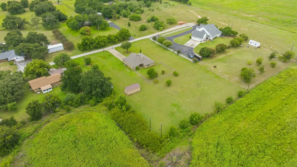172 County Road 449 De Leon TX 76444
