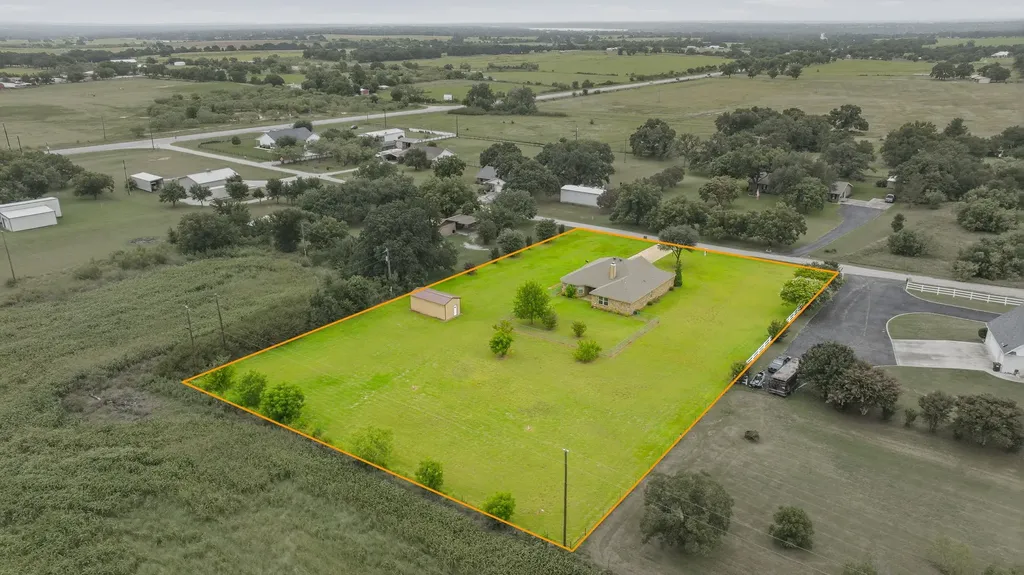 172 County Road 449 De Leon TX 76444