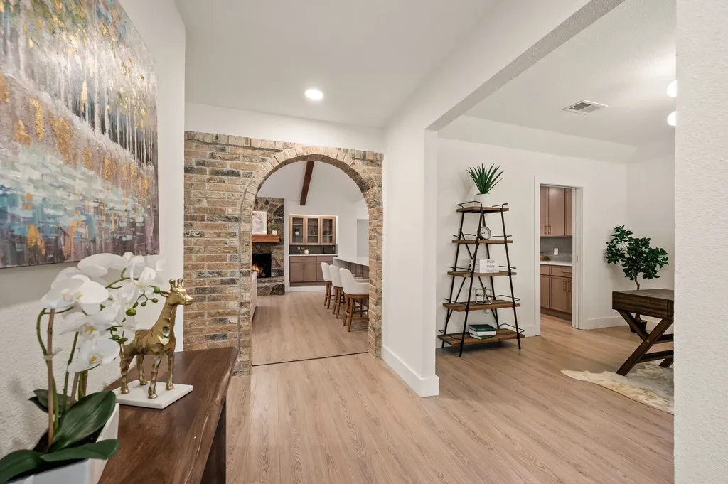 800 Tanglewood Lane Arlington TX 76012