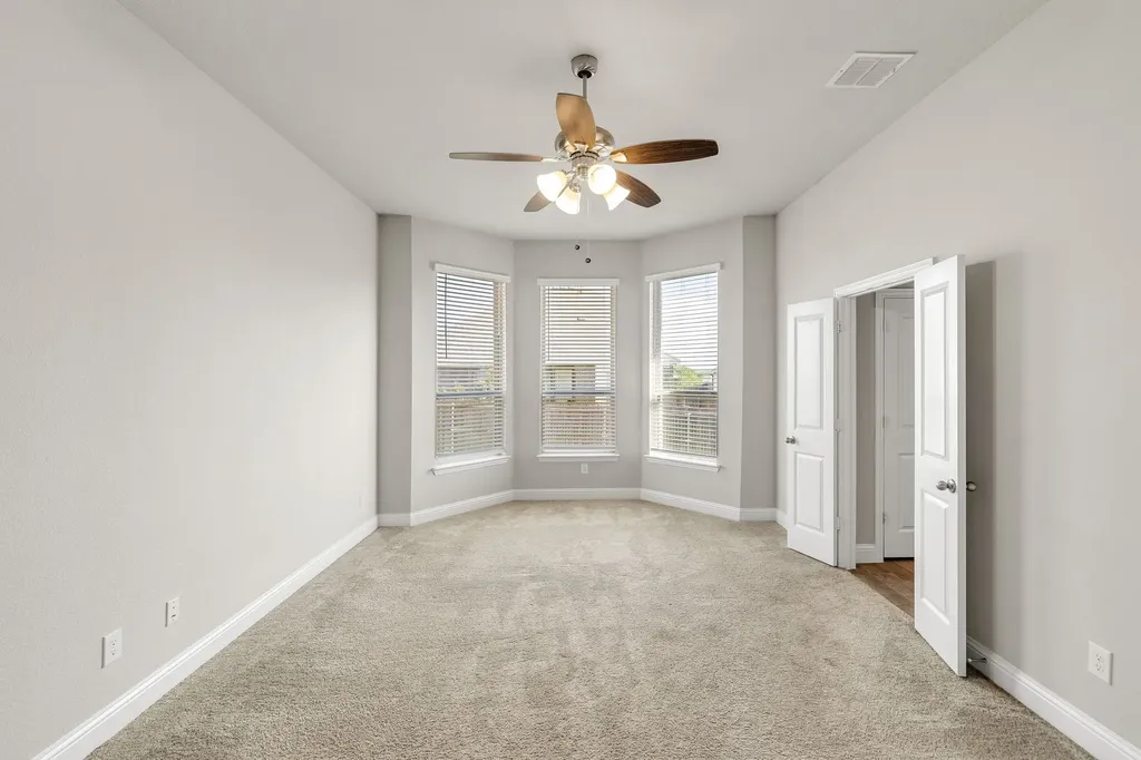 915 Timber Ridge Drive Justin TX 76247