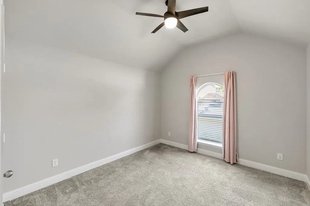 915 Timber Ridge Drive Justin TX 76247