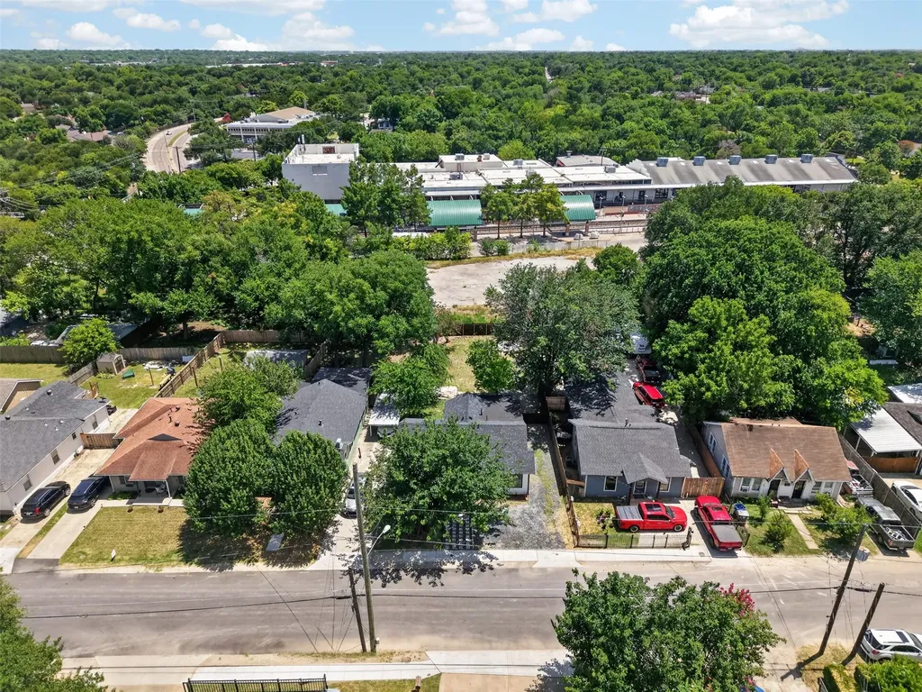924 Nolte Drive Dallas TX 75208