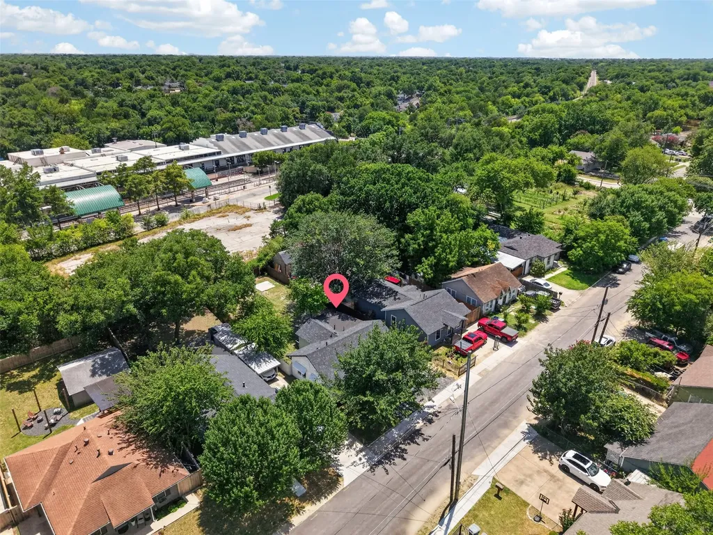 924 Nolte Drive Dallas TX 75208