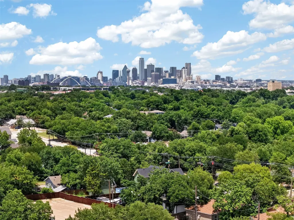 924 Nolte Drive Dallas TX 75208
