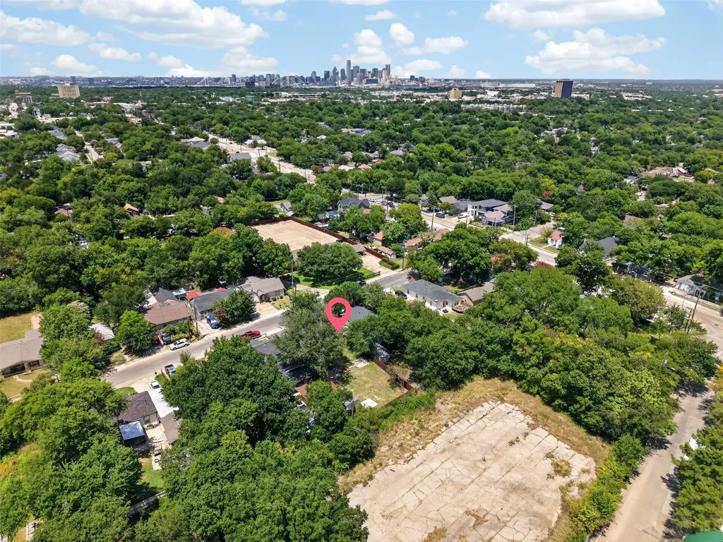924 Nolte Drive Dallas TX 75208
